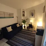 Beau Studio Parisien